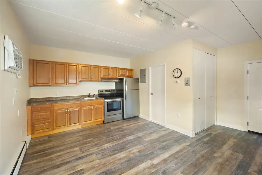 995 Massachusetts Avenue #105, Arlington, MA 02476 - #3