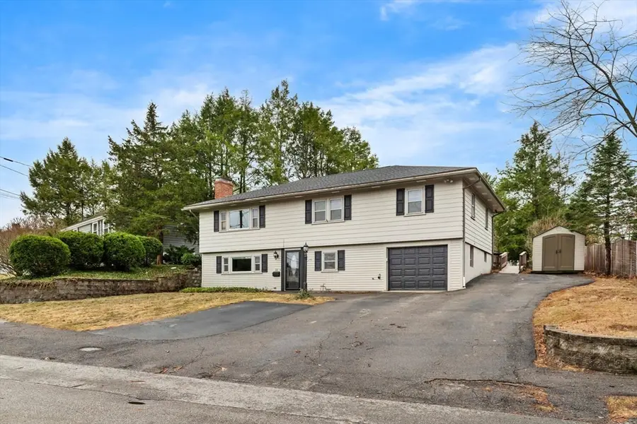 22 Indian Hill Rd, Wakefield, MA 01880 - #3