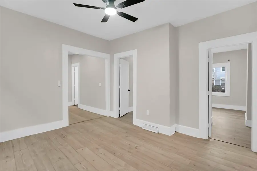 14 Adams St, Springfield, MA 01105 - #3