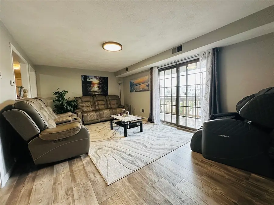 47 Apache Way #47, Tewksbury, MA 01876 - #3