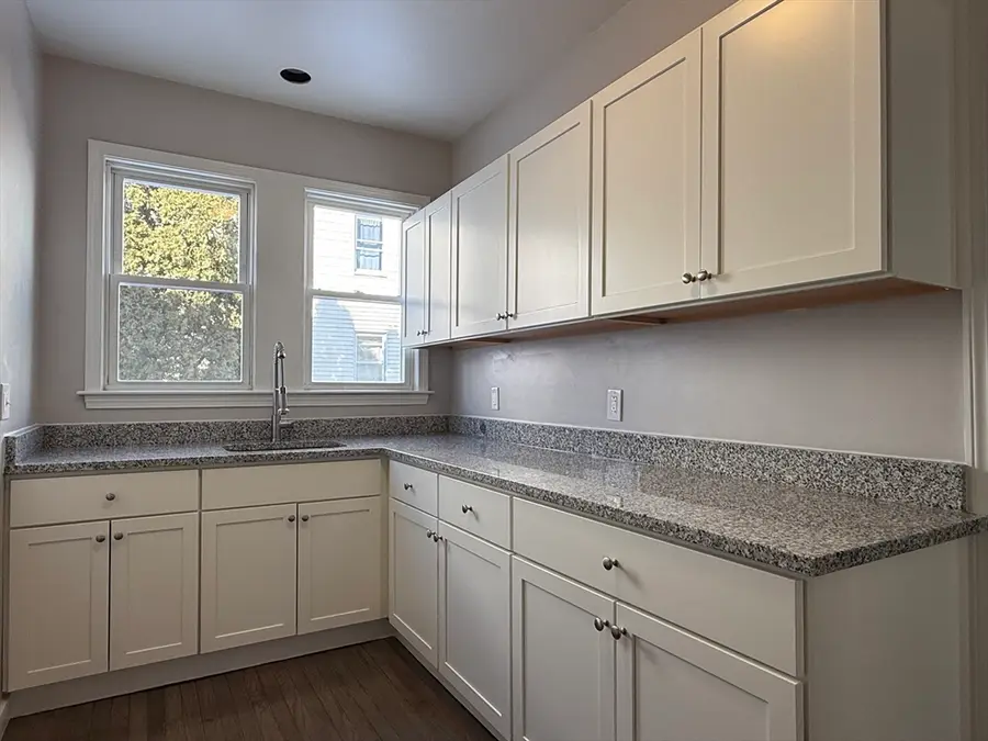 45 Katherine Street, New Bedford, MA 02744 - #3