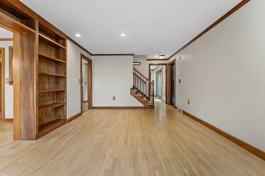 46 Perry Henderson Dr, Framingham, MA 01701 - #3