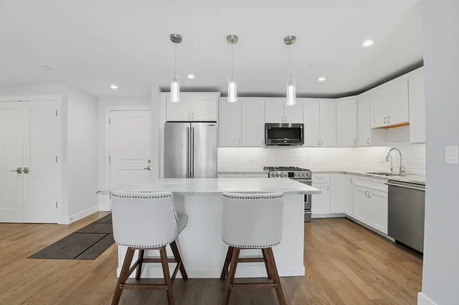 9 Independence Ave #102, Braintree, MA 02184 - #3