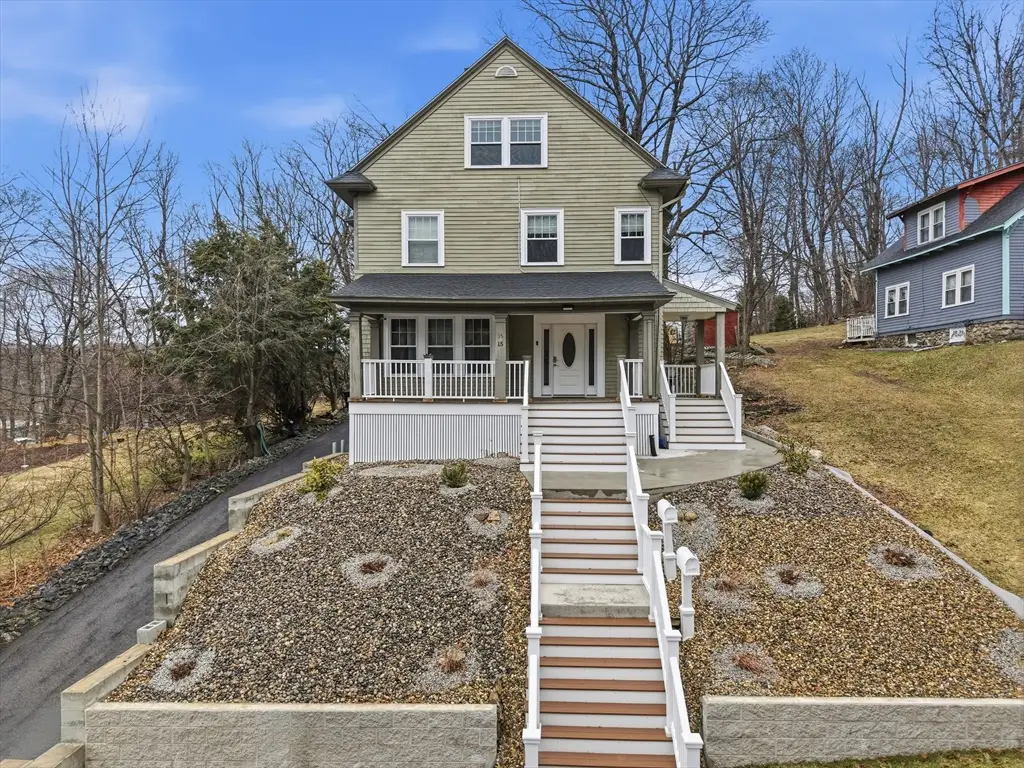 15 Chesterfield Rd, Worcester, MA 01602 - #1