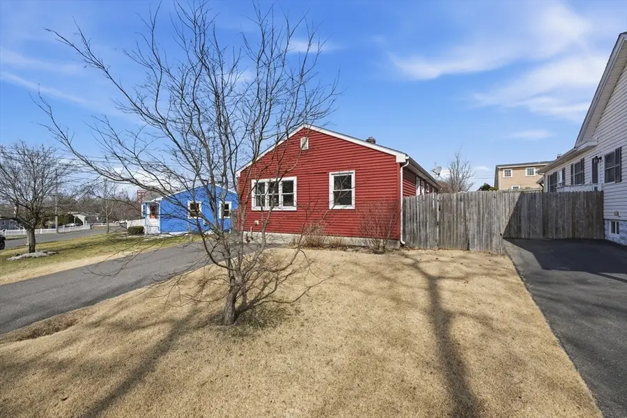 88 Agnes St, Springfield, MA 01118 - #2