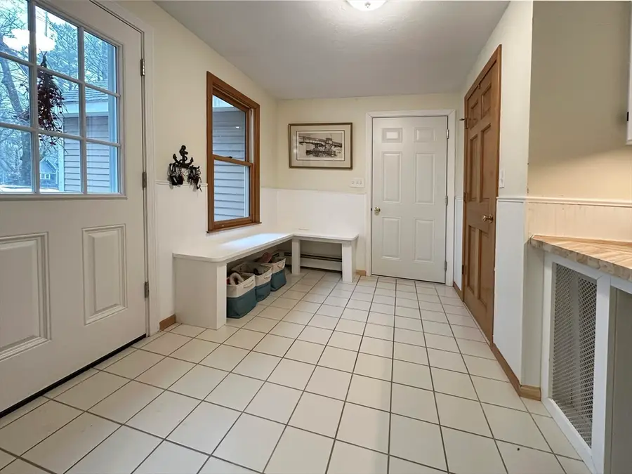 180 Highland St, Holden, MA 01520 - #3