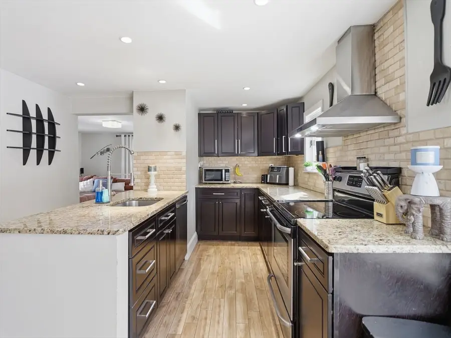 1 Canterbury Ave, Haverhill, MA 01832 - #2