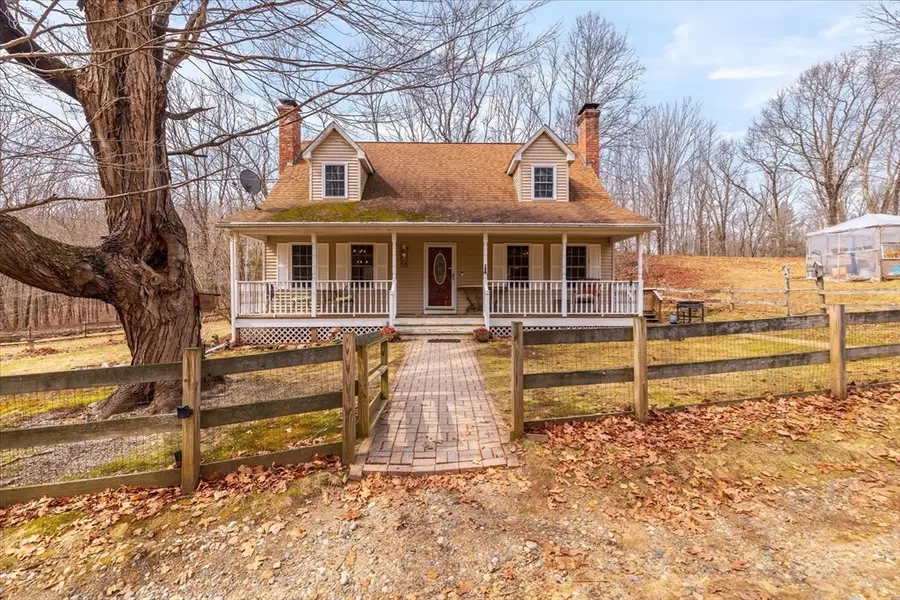 203 Union Rd, Wales, MA 01081 - #3