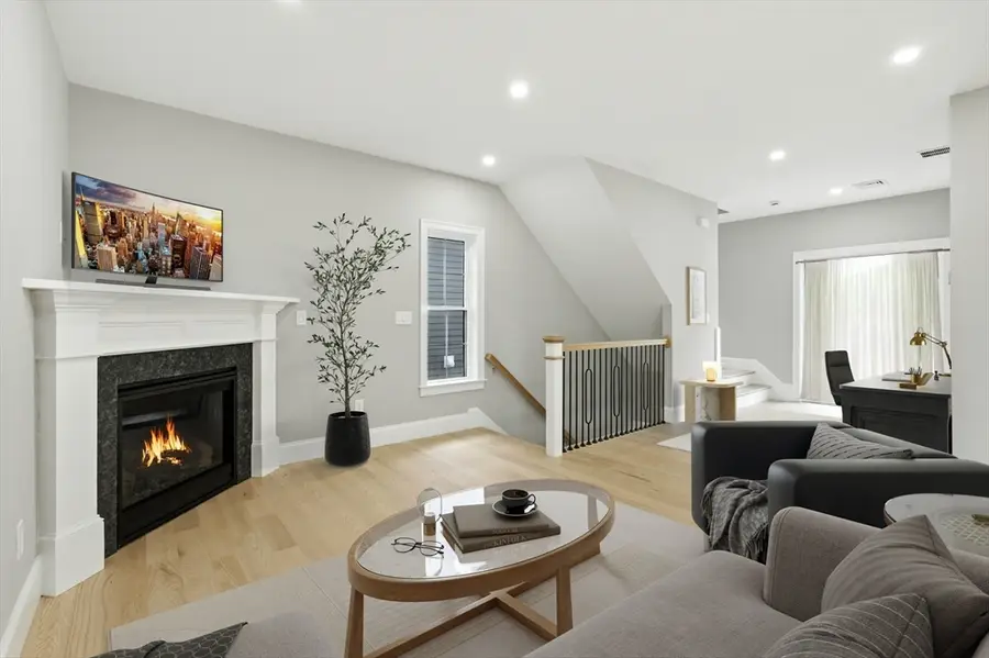 11 Washington Street #8, Ipswich, MA 01938 - #3