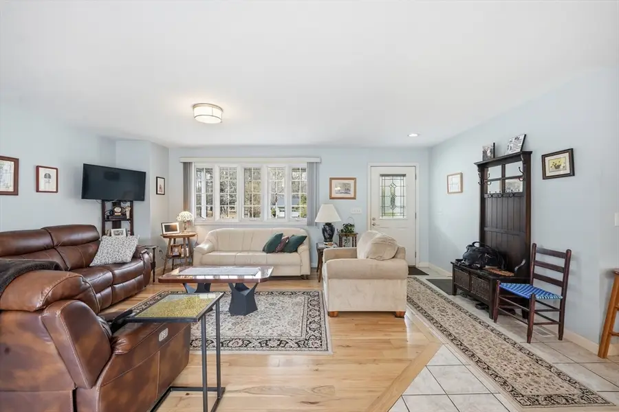 53 West St, Granby, MA 01033 - #3