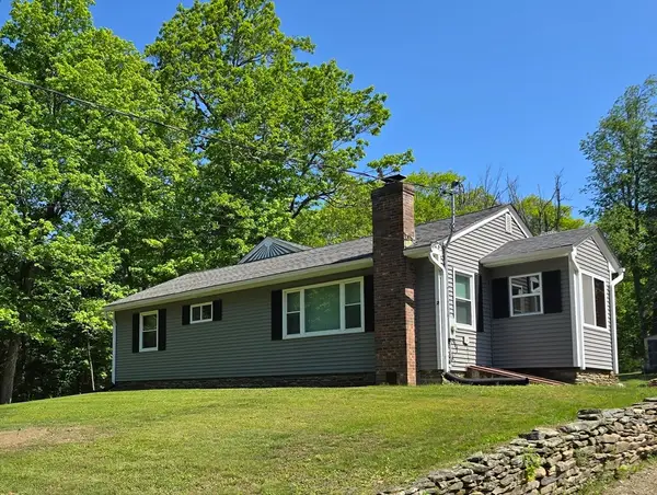 2 N Blandford Rd, Blandford, MA 01008