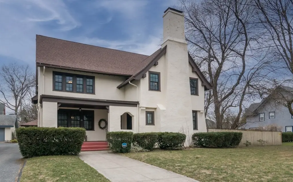 43 Oxford St, Springfield, MA 01108 - #1