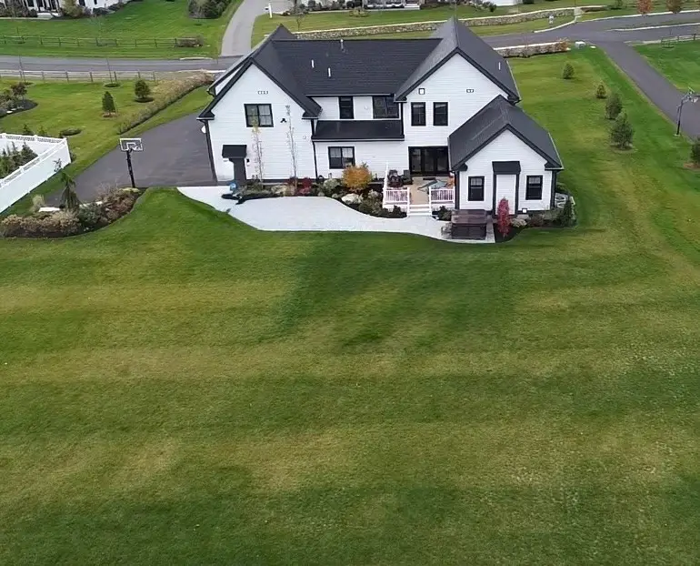 4 Dairy Farm Ln, Southborough, MA 01772 - #2