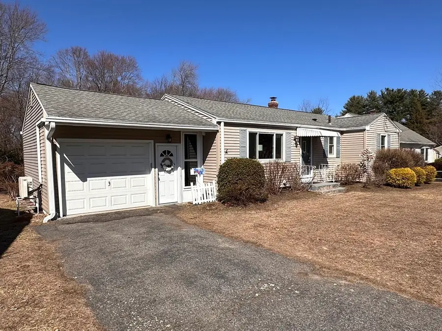 240 Mccarthy Ave, Chicopee, MA 01020 - #3