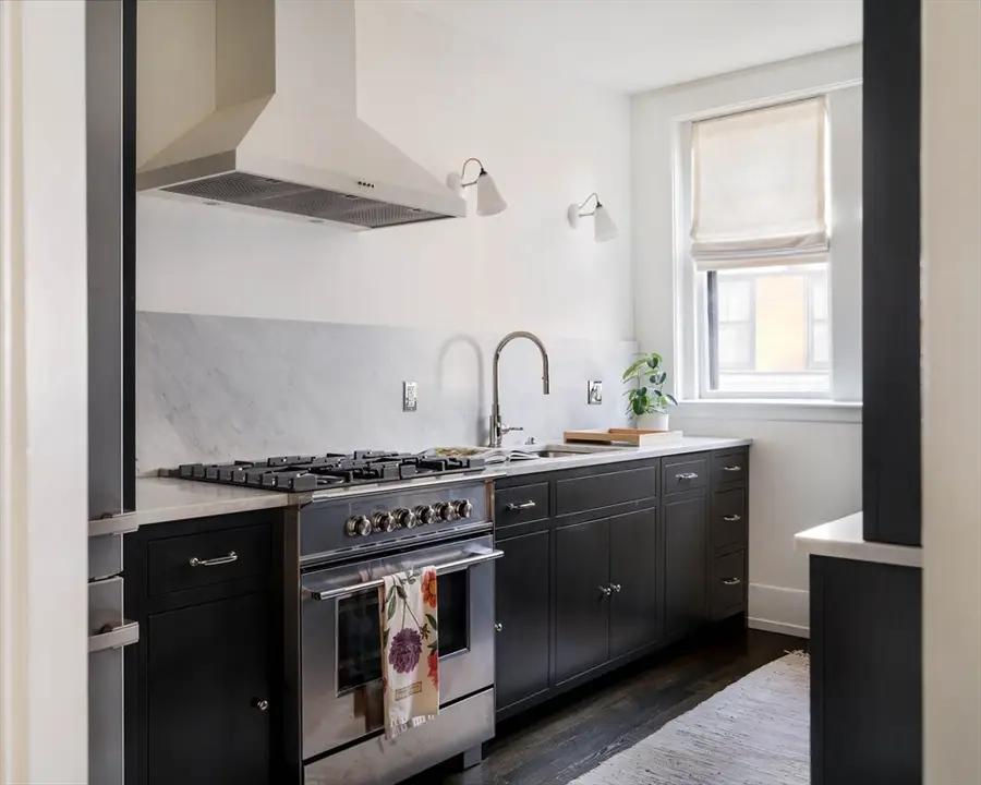 4 Newport Road #7, Cambridge, MA 02140 - #3