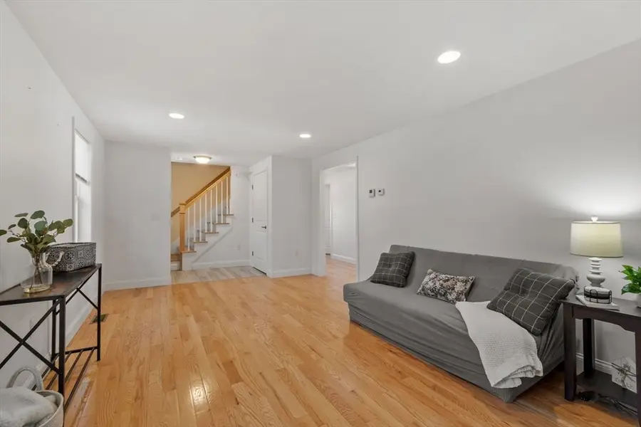 51 Valley Rd, Tewksbury, MA 01876 - #3