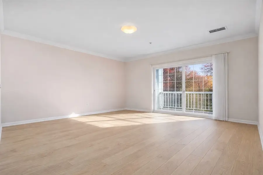 170 Clocktower Dr #103, Waltham, MA 02452 - #2