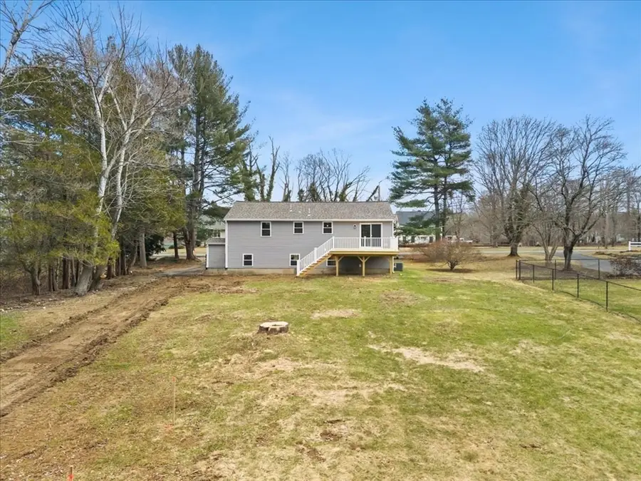 587 Bridge St, East Bridgewater, MA 02333 - #3