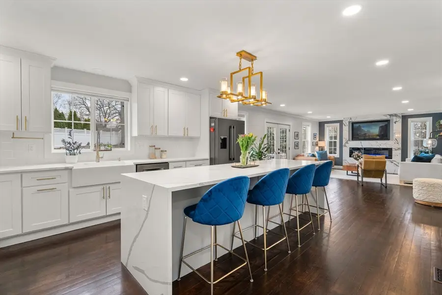 6 Ash St, Natick, MA 01760 - #3