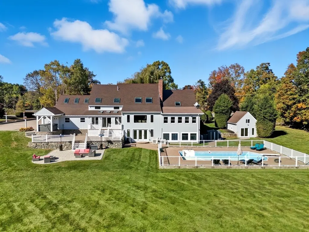 6 Lynbrook Rd, Southborough, MA 01772 - #1