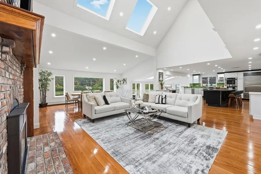 6 Lynbrook Rd, Southborough, MA 01772 - #3