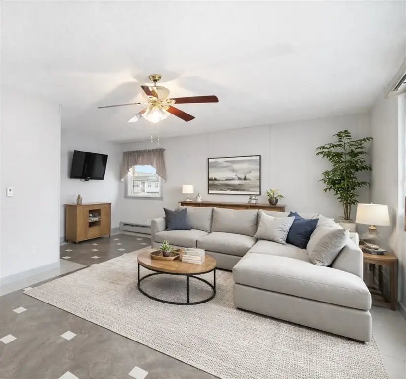 20 Cleveland St, West Warwick, RI 02893 - #3