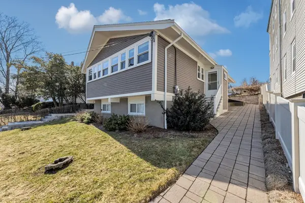 81 Houghton St, Boston, MA 02122