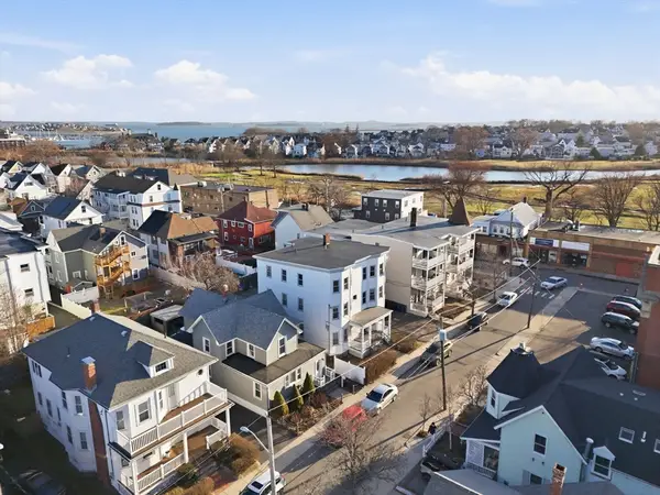 11 Pearl Ave, Winthrop, MA 02152