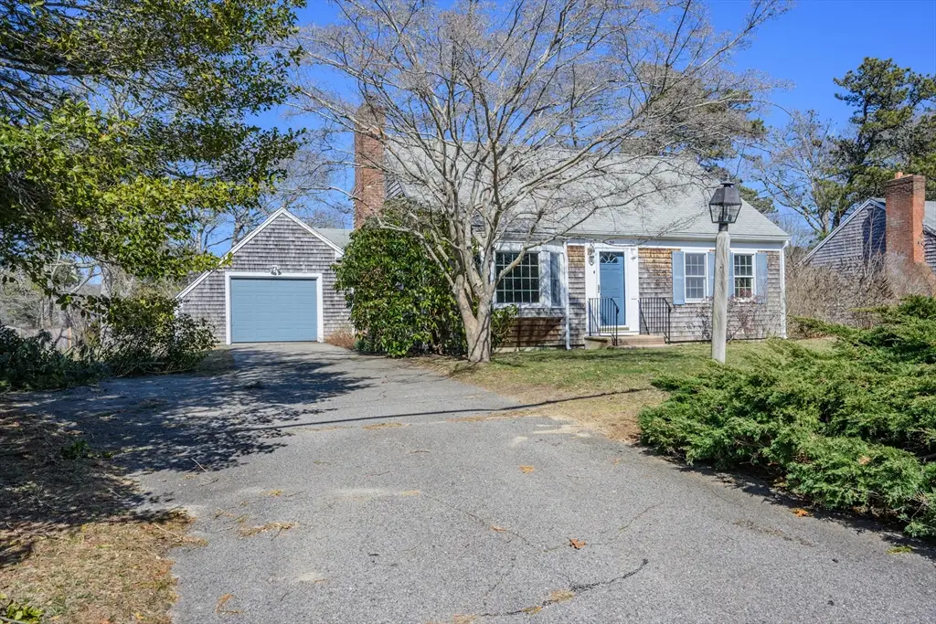 20 Harold Street, Harwich Port, MA 02646 - #1