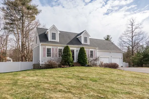 41 Winter Cir, Rockland, MA 02370