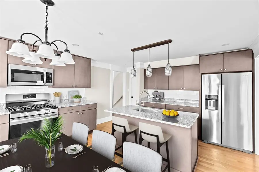 31 Mayflower St #3, Plymouth, MA 02360 - #3