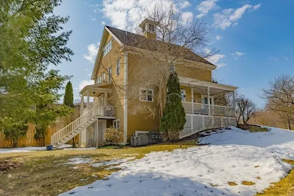 35 Lancaster County Rd #7A, Harvard, MA 01451