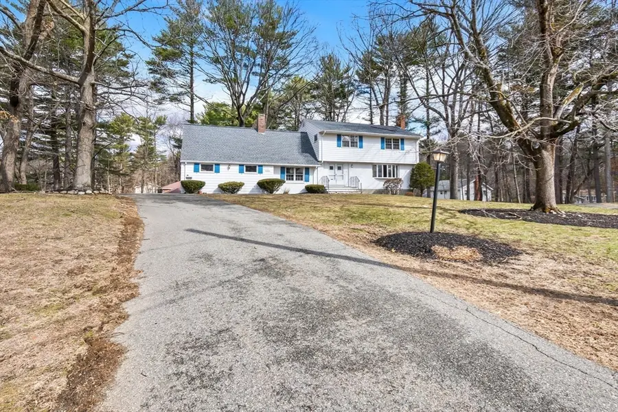 26 Ledgewood Dr, Danvers, MA 01923 - #2