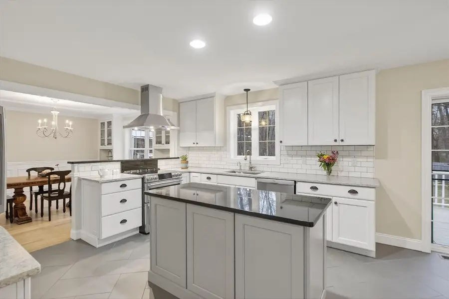 6A Meadowvale Road, Burlington, MA 01803 - #2