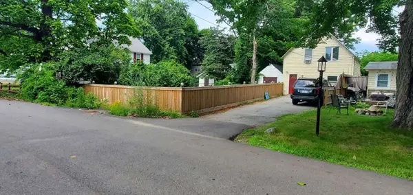 19 Wallis Park, Lunenburg, MA 01462