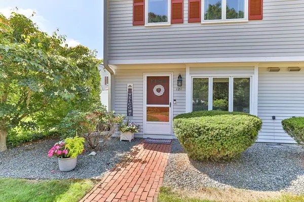 174 Lowell Rd #121, Mashpee, MA 02649