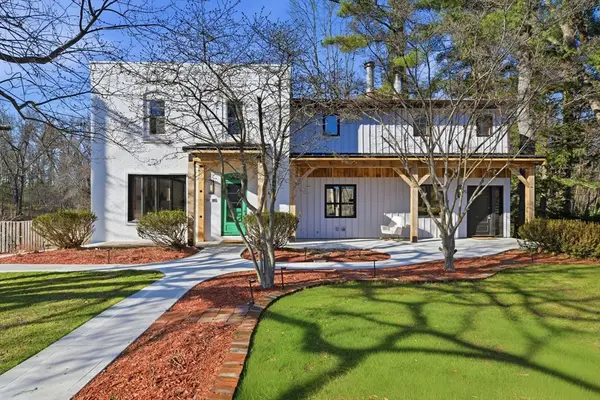 75 Pine St, South Hadley, MA 01075