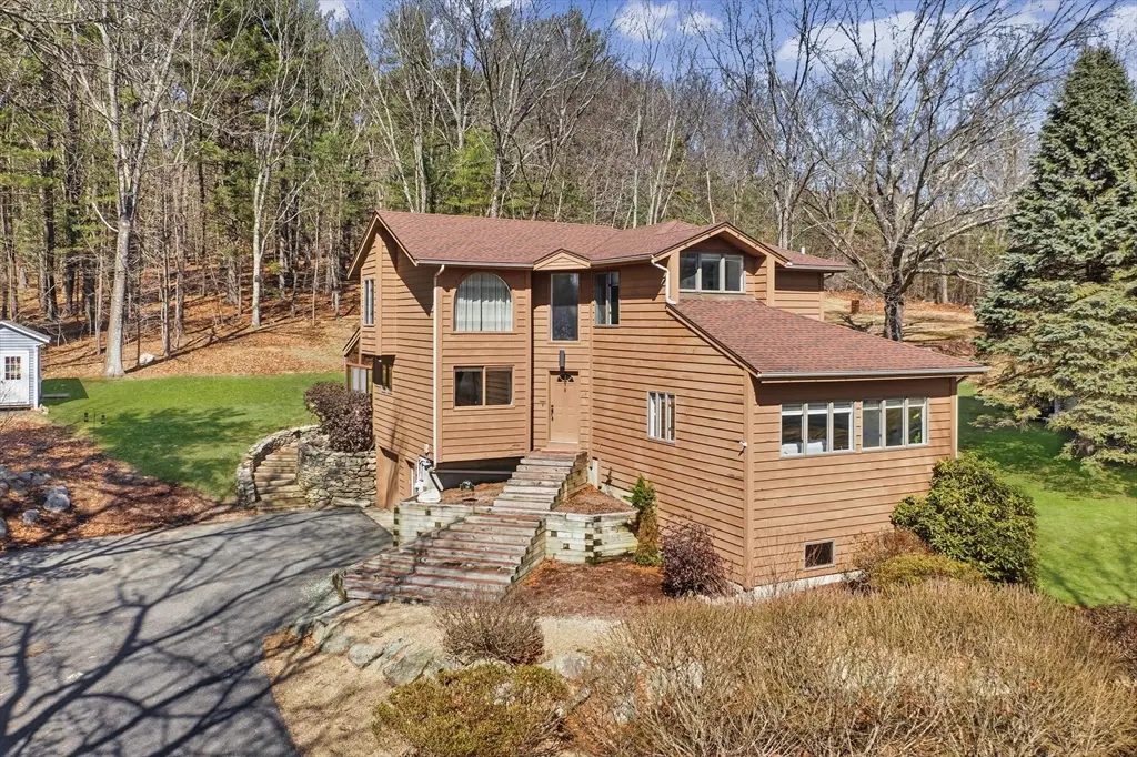 34 Grove St, Shrewsbury, MA 01545 - #1