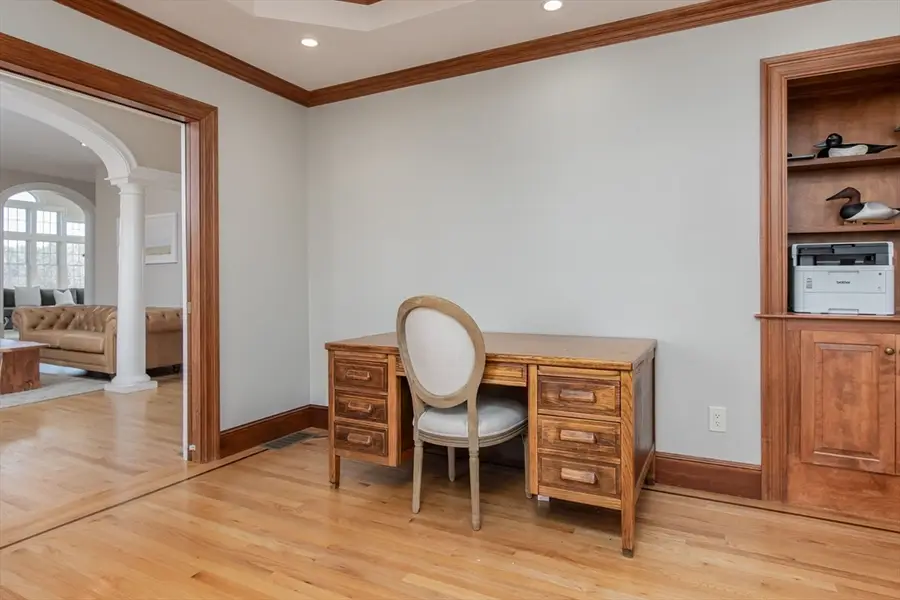 63 Skyfields Dr, Groton, MA 01450 - #3