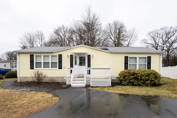 30 Leisurewood Drive, Rockland, MA 02370