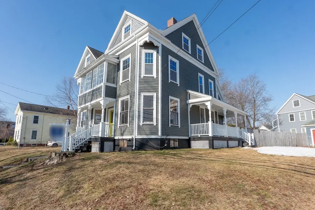 21 Congress St, Amesbury, MA 01913 - #1