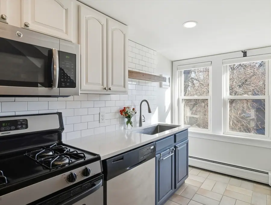 30B Graves Ave #B, Northampton, MA 01060 - #2