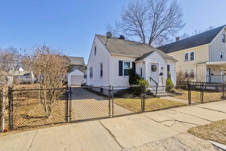 127 Governor St, Springfield, MA 01104 - #3