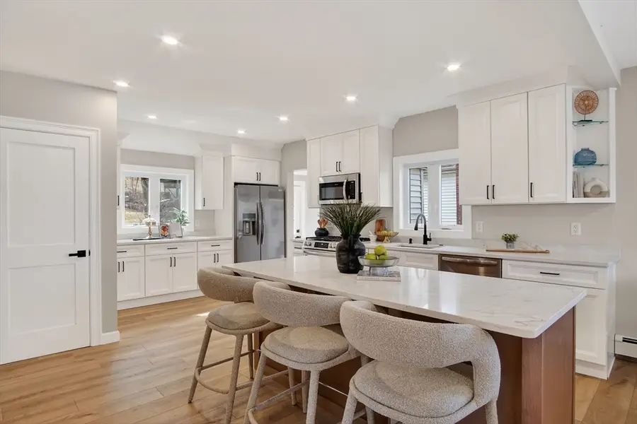 5 Springdale Ave, Saugus, MA 01906 - #3