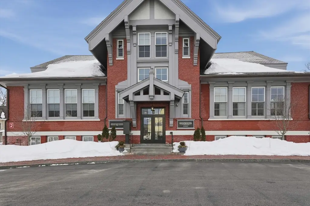 10 Congress Street #302, Amesbury, MA 01913 - #1