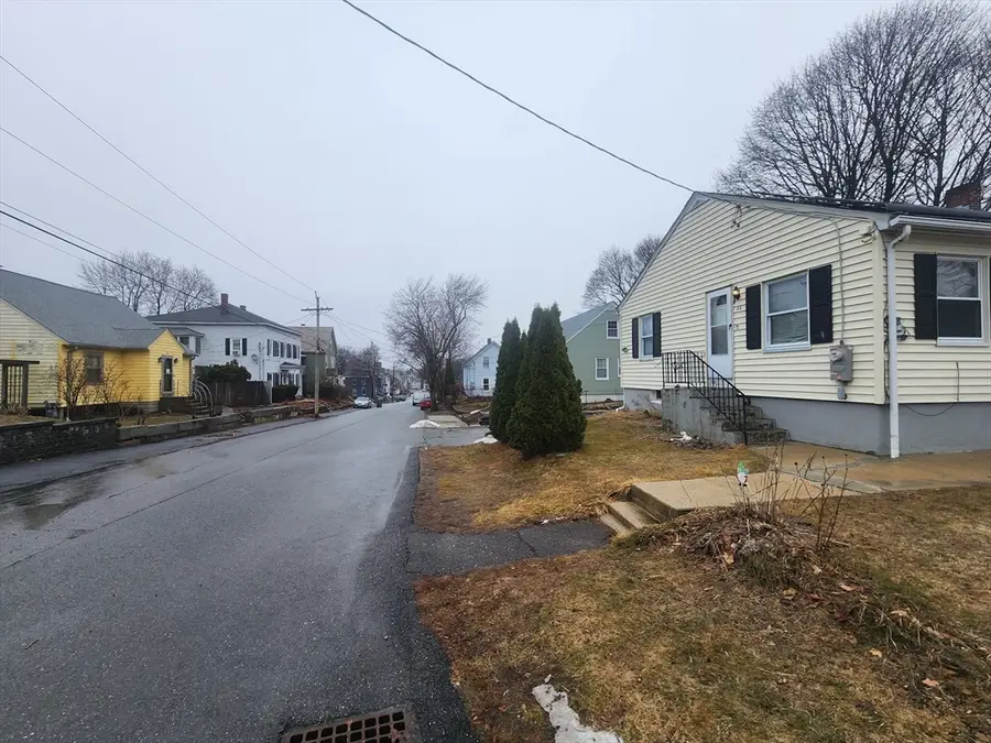 44 Cane St, Fitchburg, MA 01420 - #2