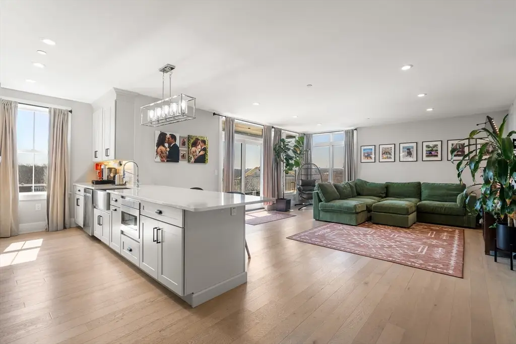 11 Oak Grove Ter #301, Quincy, MA 02169 - #1