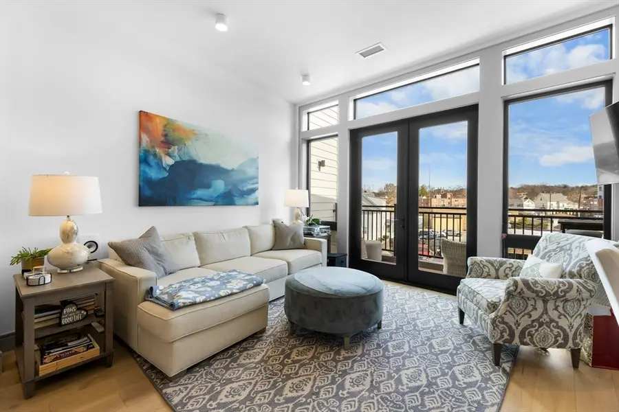 101 N Beacon St #303, Watertown, MA 02472 - #3