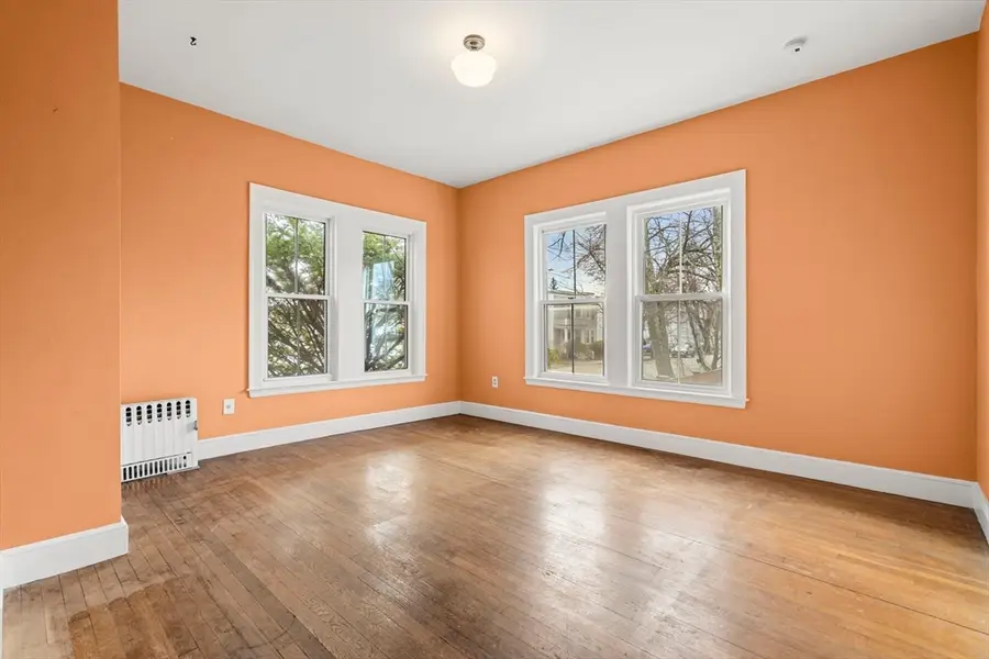 76 Myrtle St, Lynn, MA 01905 - #3