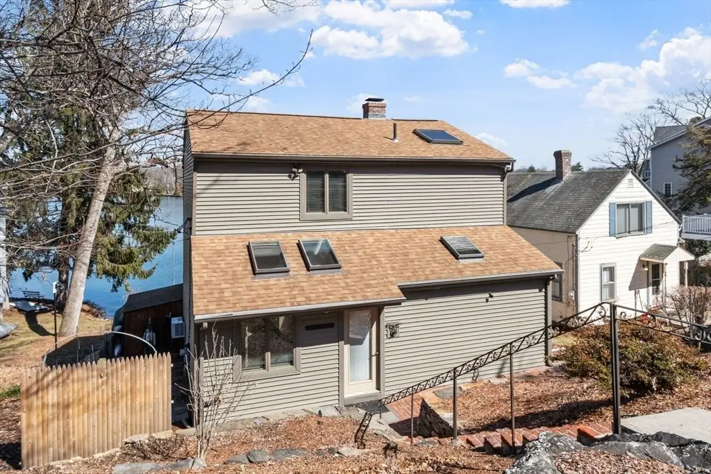 469 Lake Ave, Worcester, MA 01604 - #1